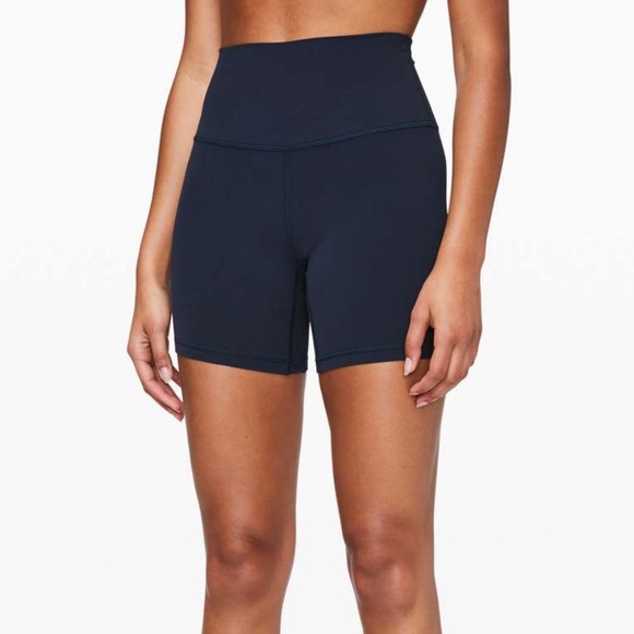SOLD X NWT Lululemon Align 6” Shorts in True Navy - Picture 3 of 7